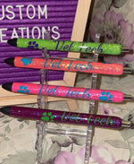 Epoxy Glitter Pen With Paw Prints and Name