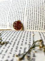 Gold Chain Resin Bracelet with Preserved Varmala Petals